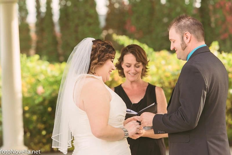 6 Things Your Wedding Officiant Will Want to Know